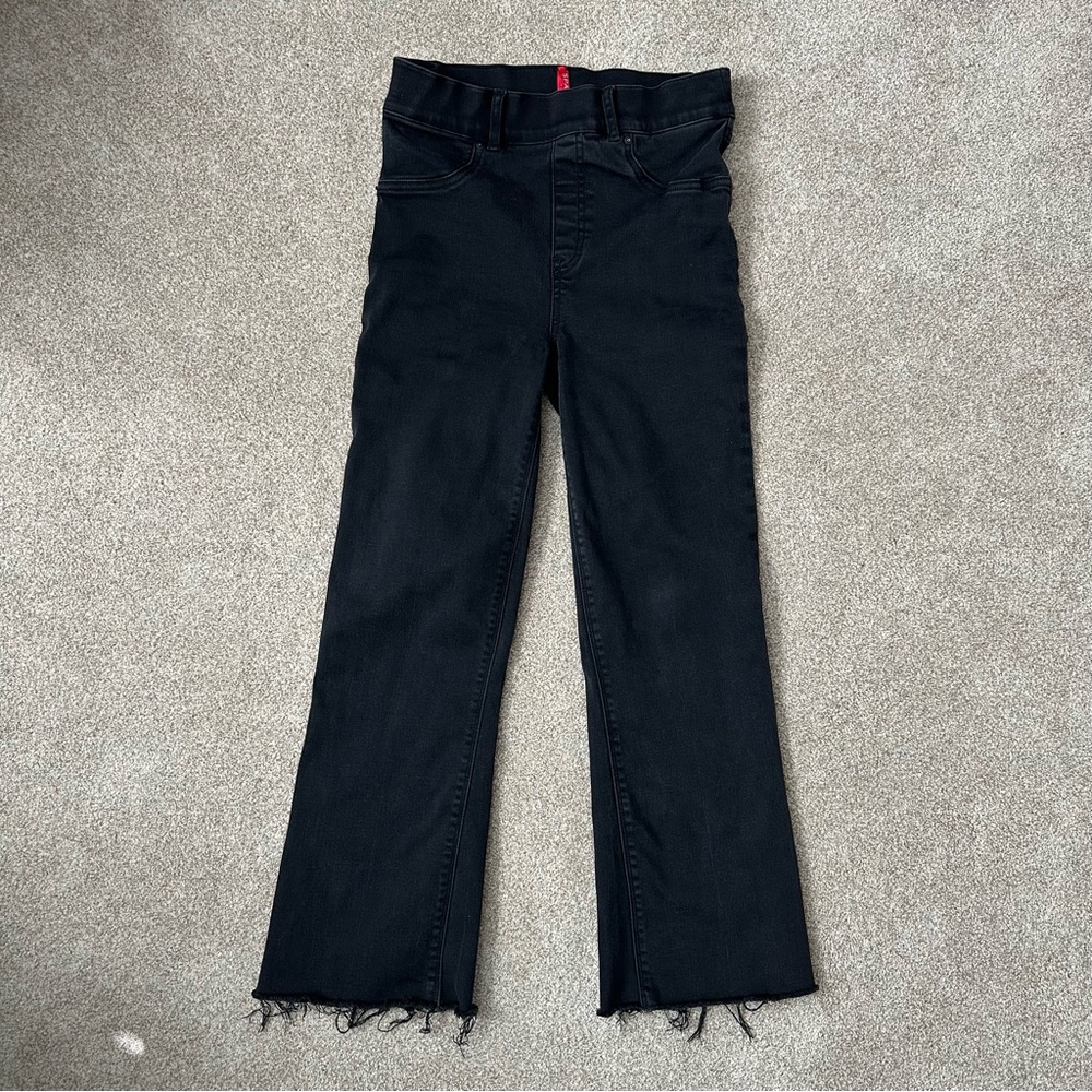 SPANX Black Flare Cropped Jeans Frayed Hem Size Small